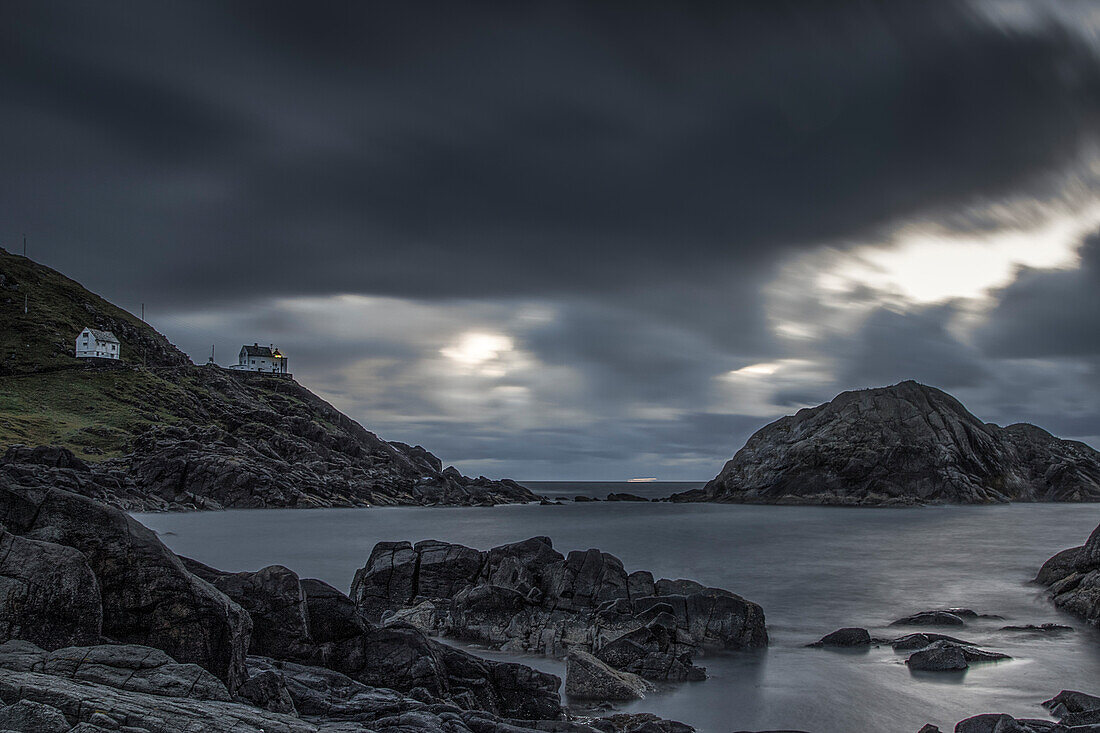Rocky coast, lighthouse Krakenes Fyr, Vagsoy, Sagn og Fjordane, Norway
