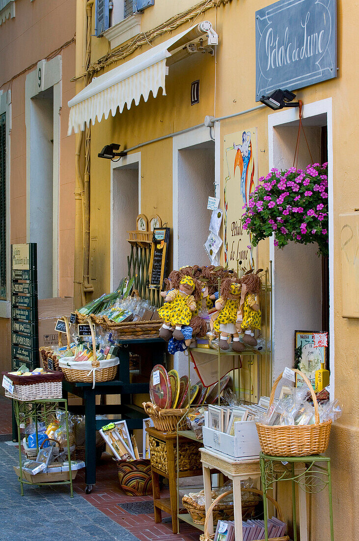Giftshop in Sanary sur Mer, south of France