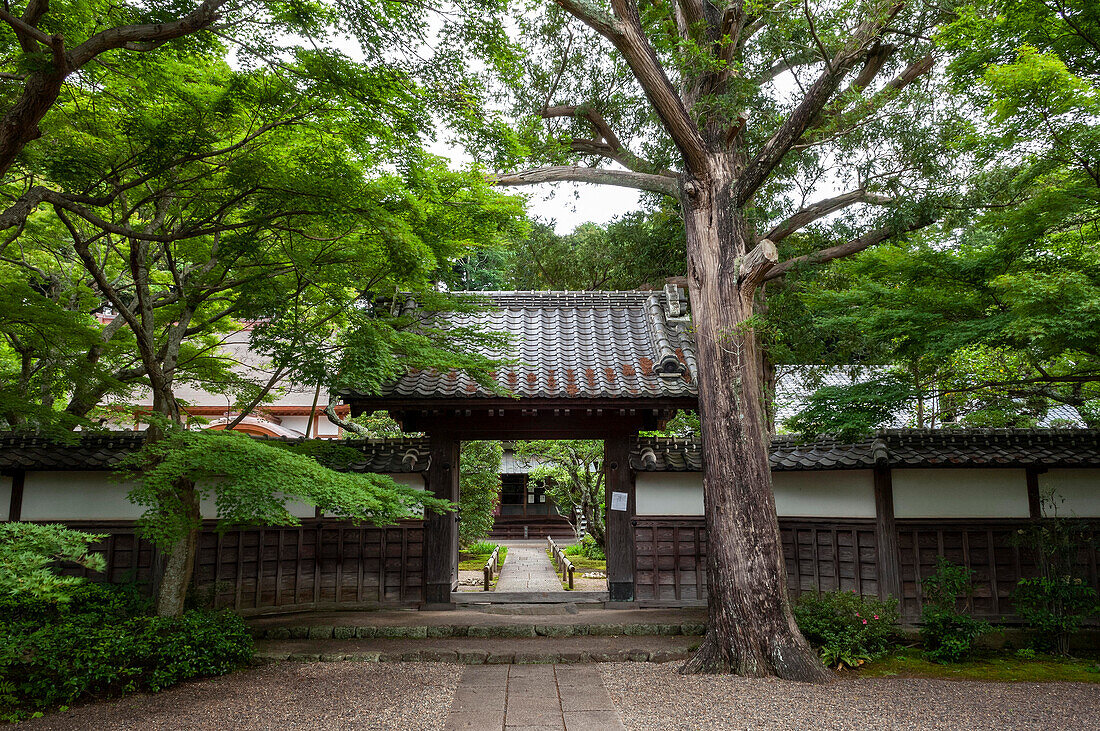 Choshouji Temple gardens, Itako, Iberaki, Japan
