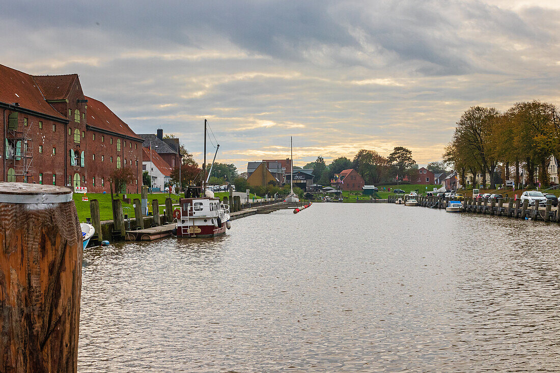 View of the port in Toening. North Friesland, North Sea, Schleswig-Holstein, Germany, Europe