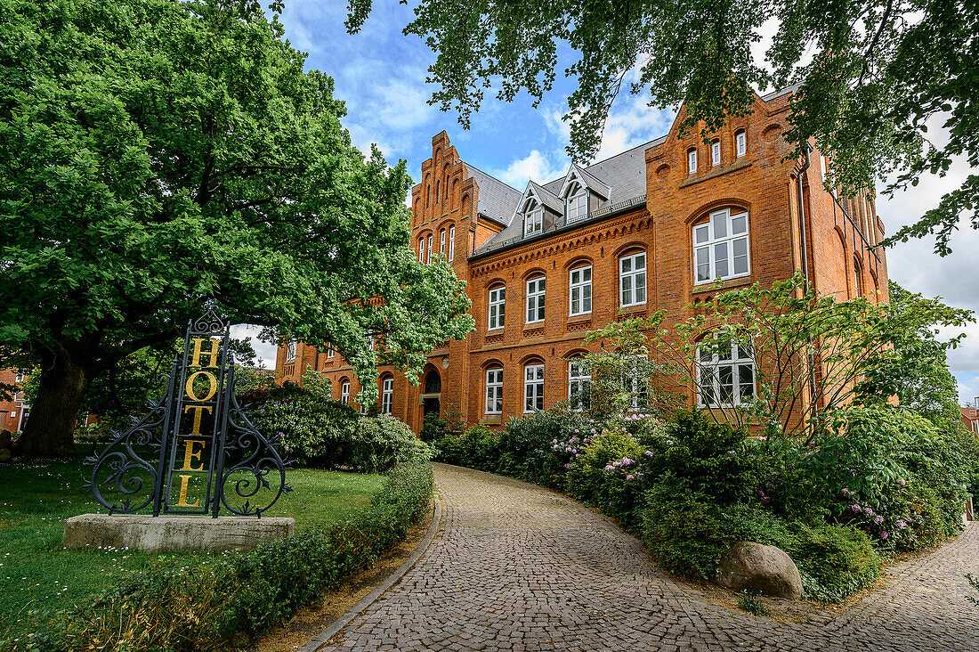 Hotel Altes Gymnasium, Husum, Nordfriesland, Nordseeküste, Schleswig Holstein, Deutschland, Europa