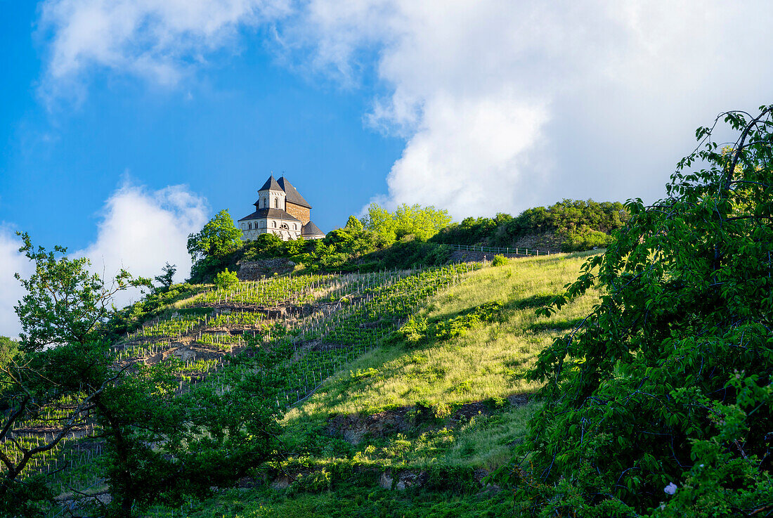 Matthias Chapel and Oberburg in Kobern-Gondorf, Moselle, Rhineland-Palatinate, Germany, Europe