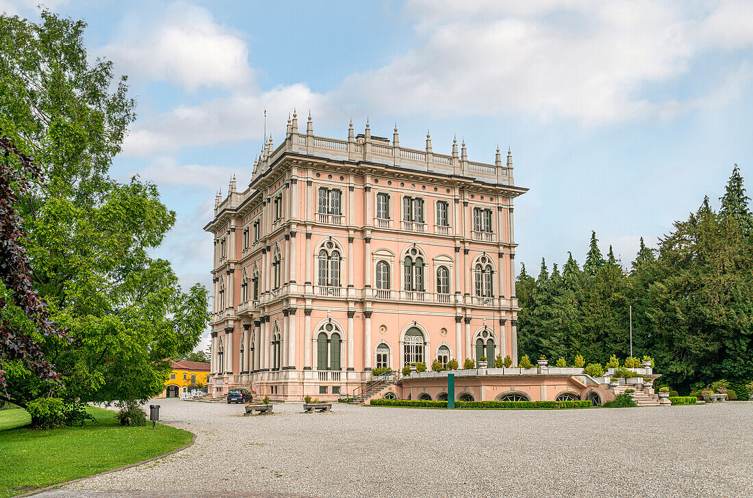 Villa Andrea Ponti in Varese, Italien