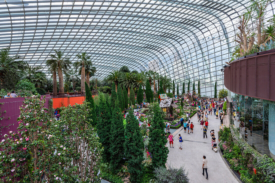 Flower Dome; Marina Bay Gardens; Singapore