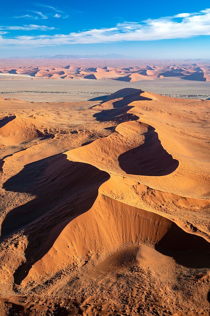 Luftaufnahme des Namib-Naukluft-Nationalparks, Namibia, Afrika.