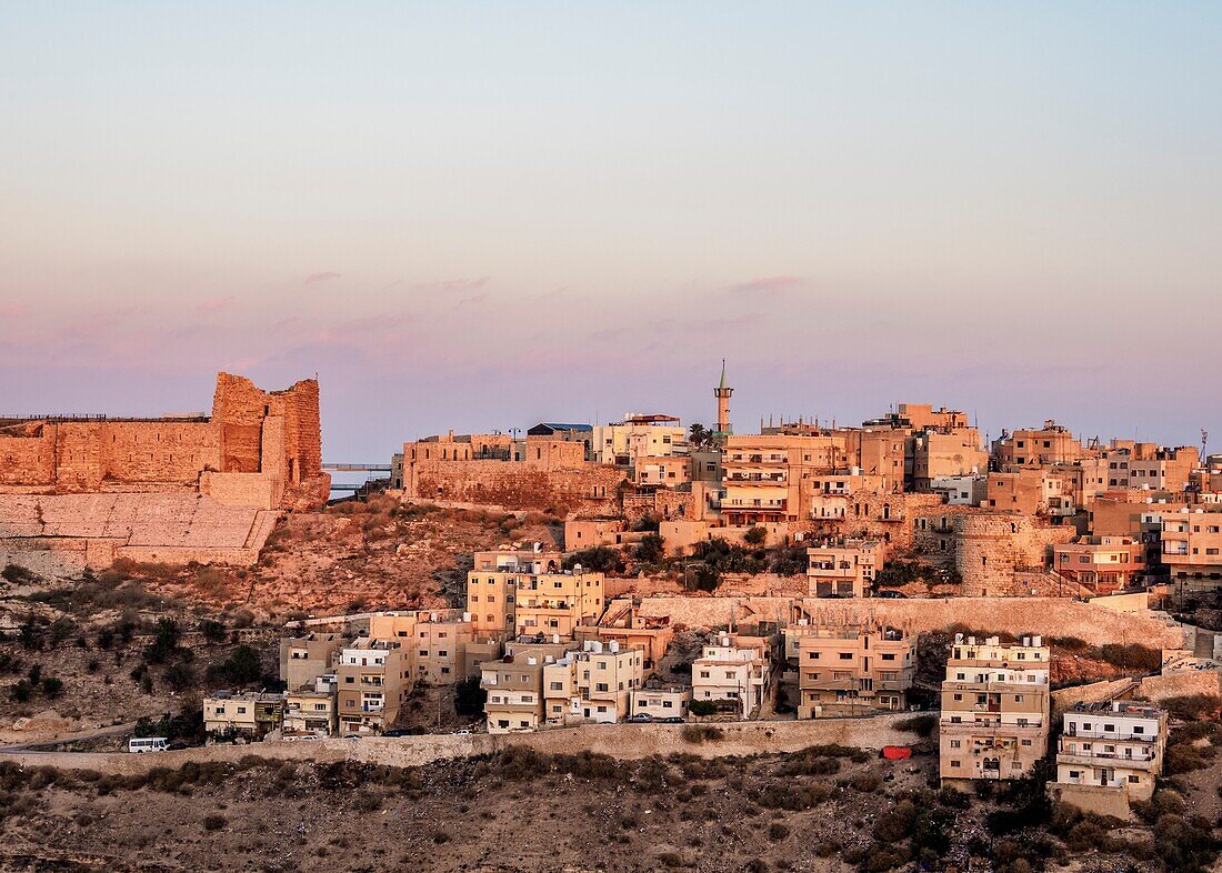 Burg Kerak bei Sonnenaufgang, Al-Karak, Gouvernement Karak, Jordanien.