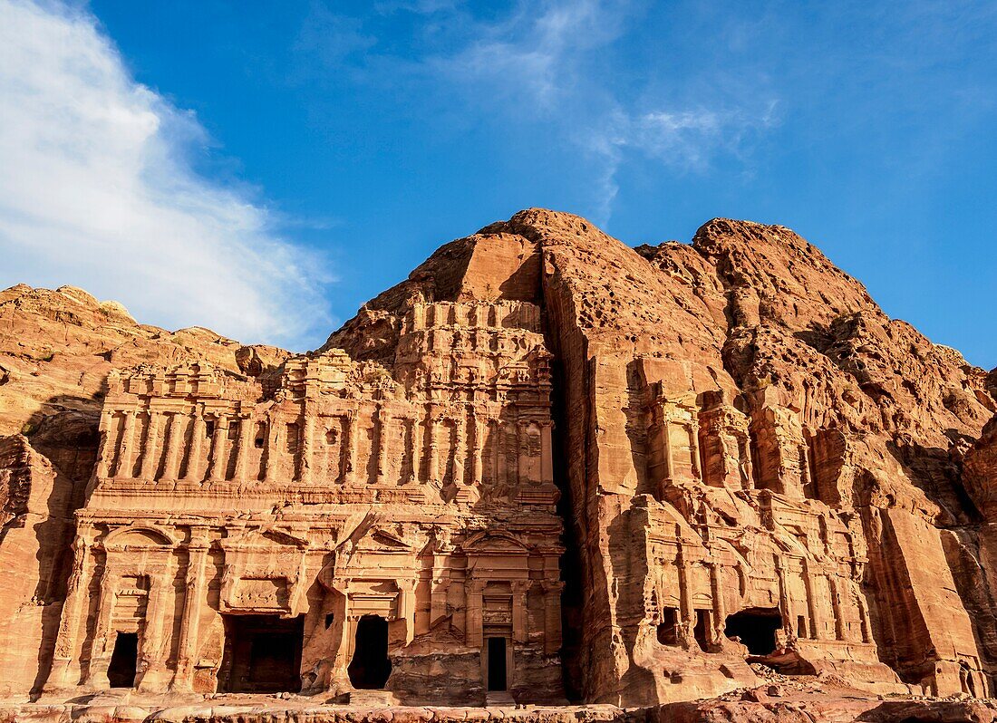 Palast und korinthische Gräber, Petra, Gouvernement Ma'an, Jordanien.