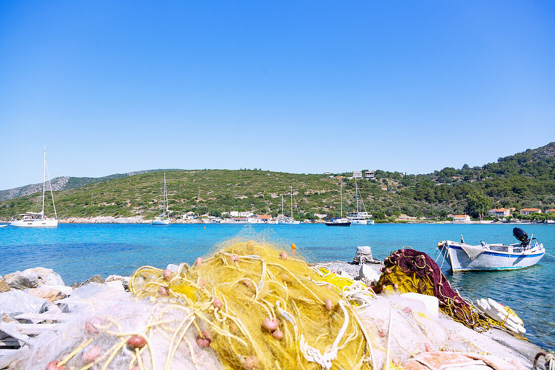 Fischerhafen in Posidonio im Osten der Insel Samos in Griechenland