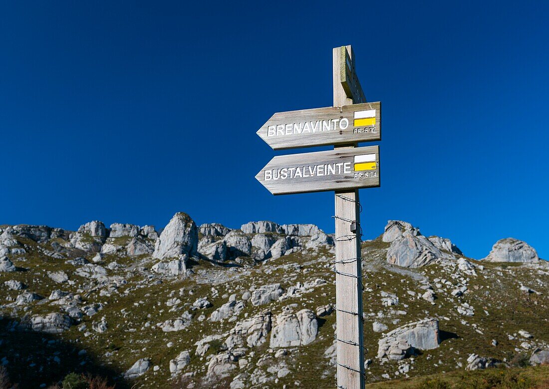 Wanderweg zum Canalahonda, Naturpark Collados del Ason, Soba-Tal, Valles Pasiegos, Kantabrien, Spanien, Europa.