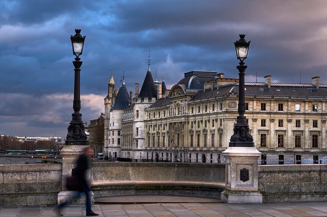 France,Paris,Seine river bank,Pont Neuf bridge and Conciergerie.