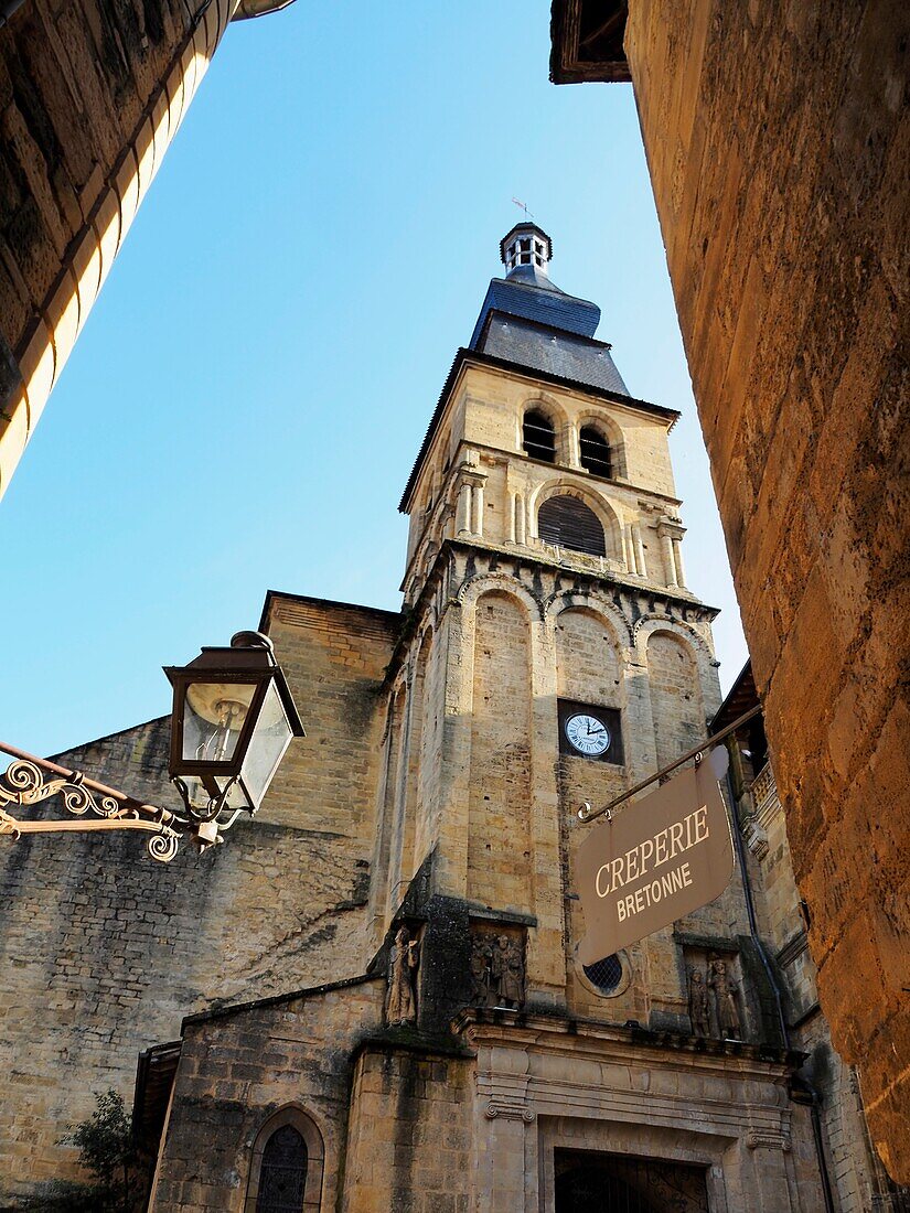 Cathedral Saint Sacerdos,Sarlat-la-Caneda,Dordogne Department,Nouvelle-Aquitaine,France.