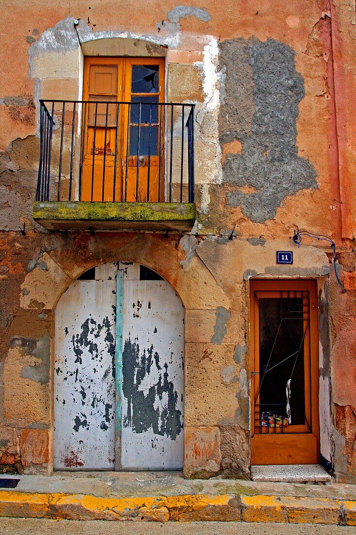 housing,Linyola,Lleida,Catalonia,Spain