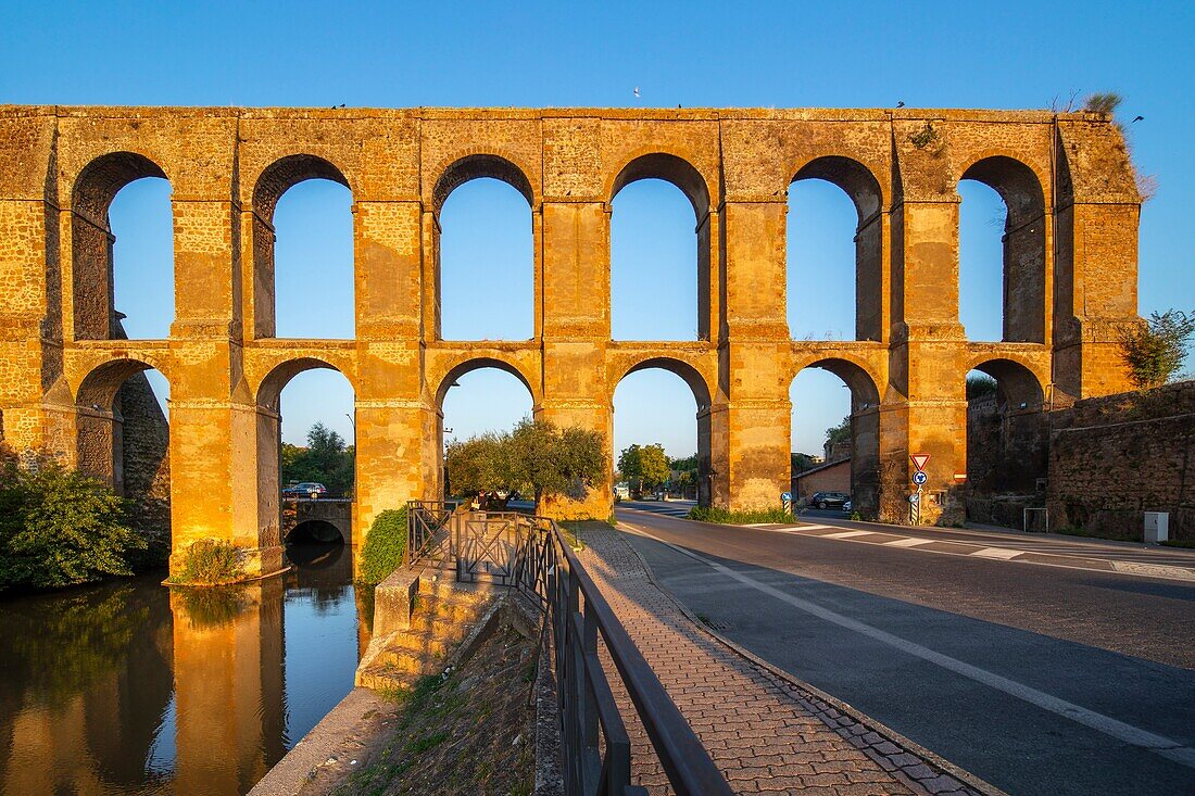 Römisches Aquädukt, Nepi, Viterbo, Latium, Italien, Europa