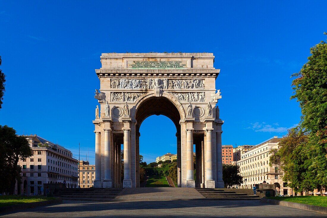Triumphbogen, Piazza della Vittoria, Genova (Genua), Ligurien, Italien, Europa