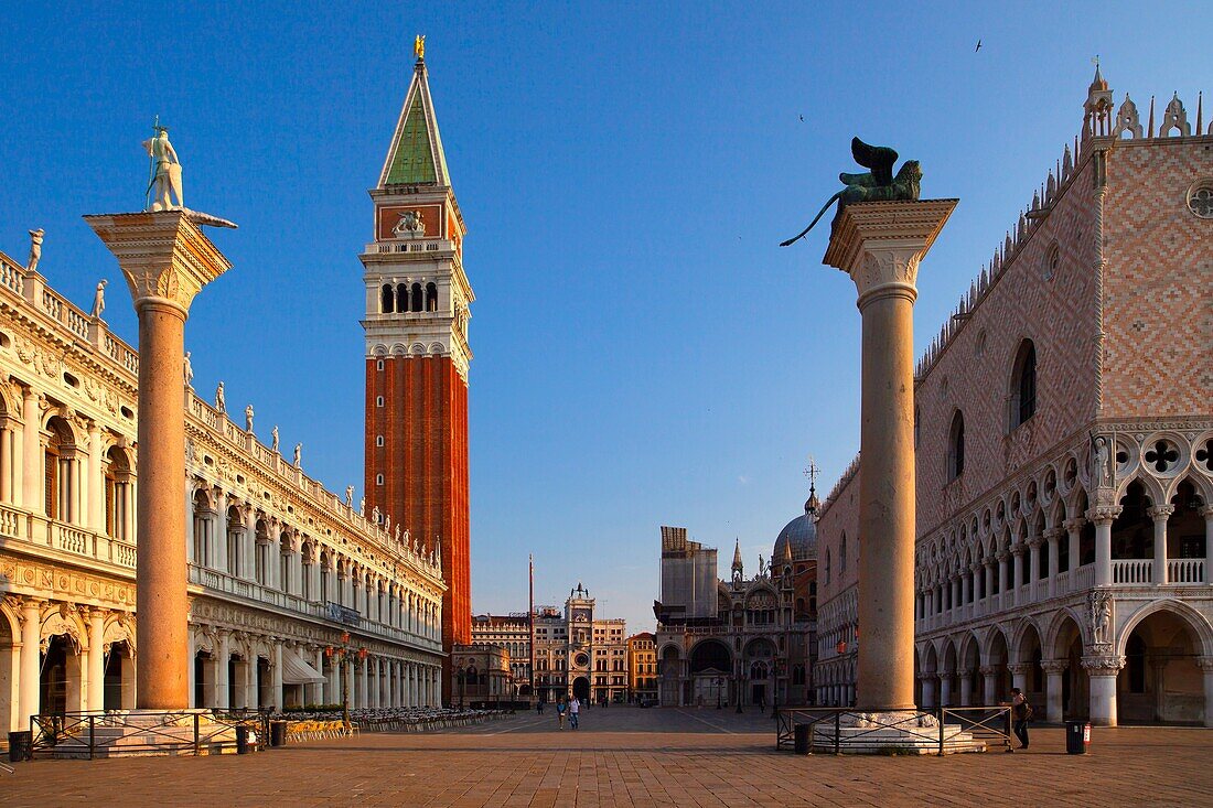 Piazza San Marco, Venezia (Venice), UNESCO World Heritage Site, Veneto, Italy, Europe