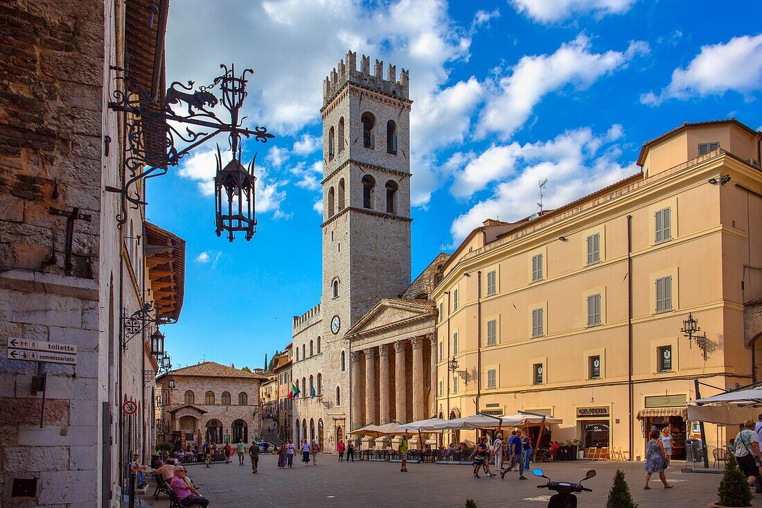 Rathausplatz, Assisi, Perugia, Umbrien, Italien, Europa