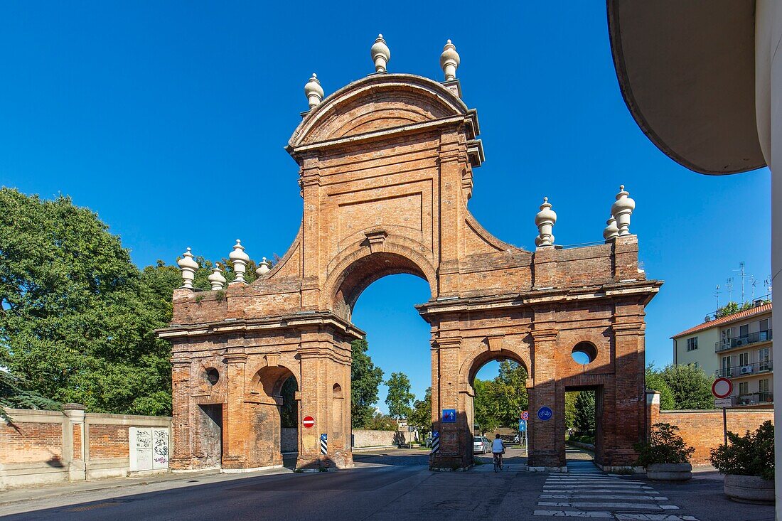 Porta Medaglie d'Oro, Corso della Giuvecca, Ferarra, Emilia-Romagna, Italien, Europa