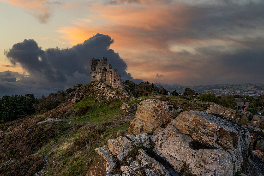 Mow Cop Castle with stormy sky at sunset, Cheshire, England, United Kingdom, Europe