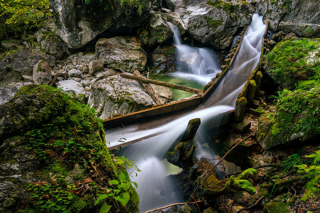 In der wildromantsichen Pöllatschlucht, Ammergebirge, Allgäu, Bayern, Deutschland, Europa                        