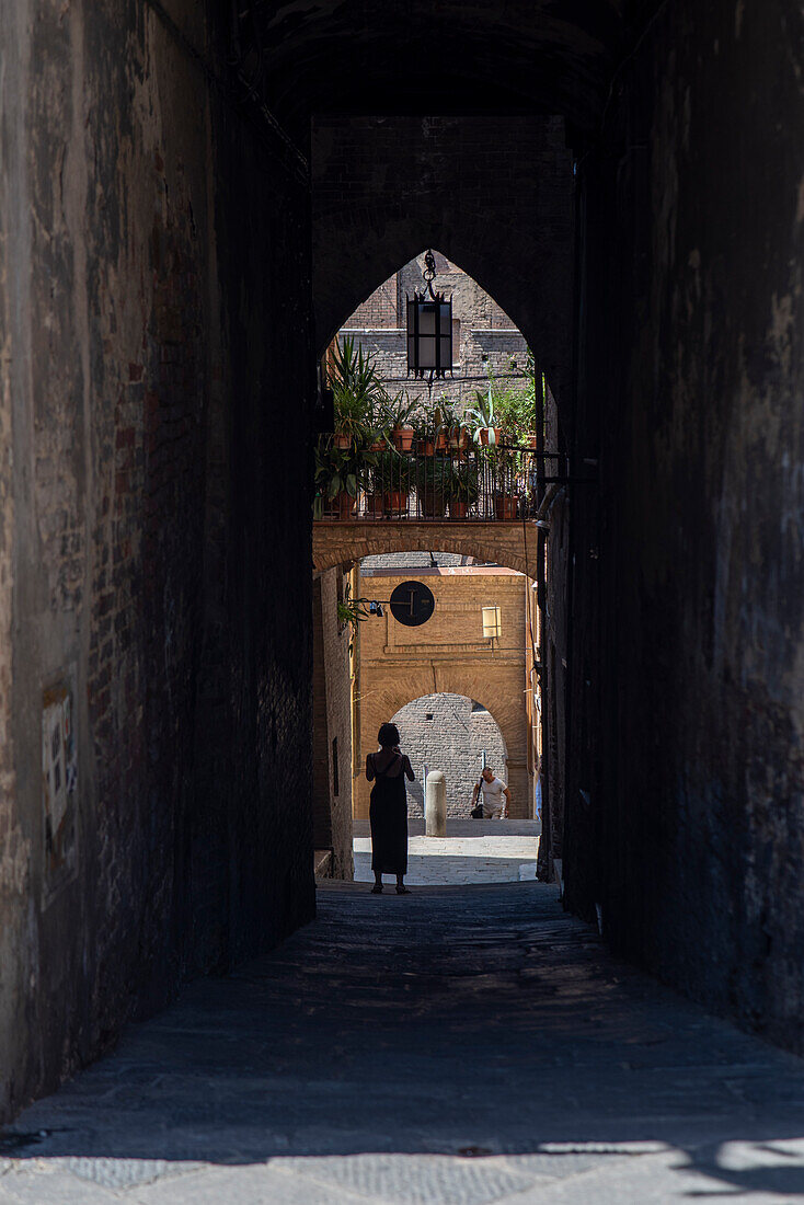 Gasse zur Synagoge, historische Altstadt, UNESCO-Welterbe, Siena, Toskana, Italien
