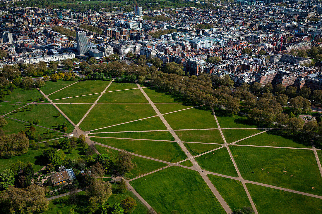 UK, London, Aerial view of Hyde Park and city