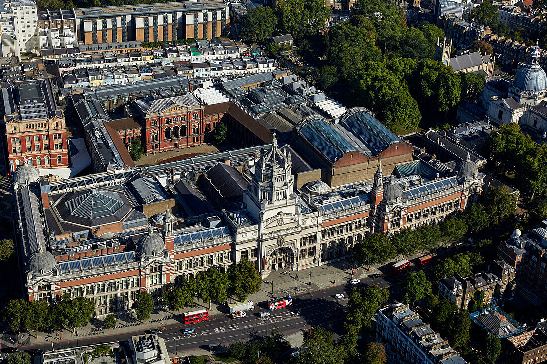 UK, London, Aerial view of Victoria and Albert Museum in Kensington