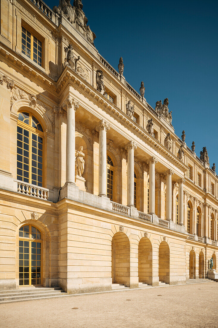 France, Paris, Palace of Versailles facade