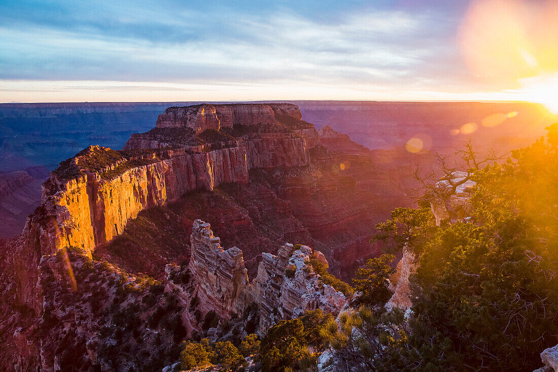 USA, Utah, Springdale, Zion National Park mountains at sunset