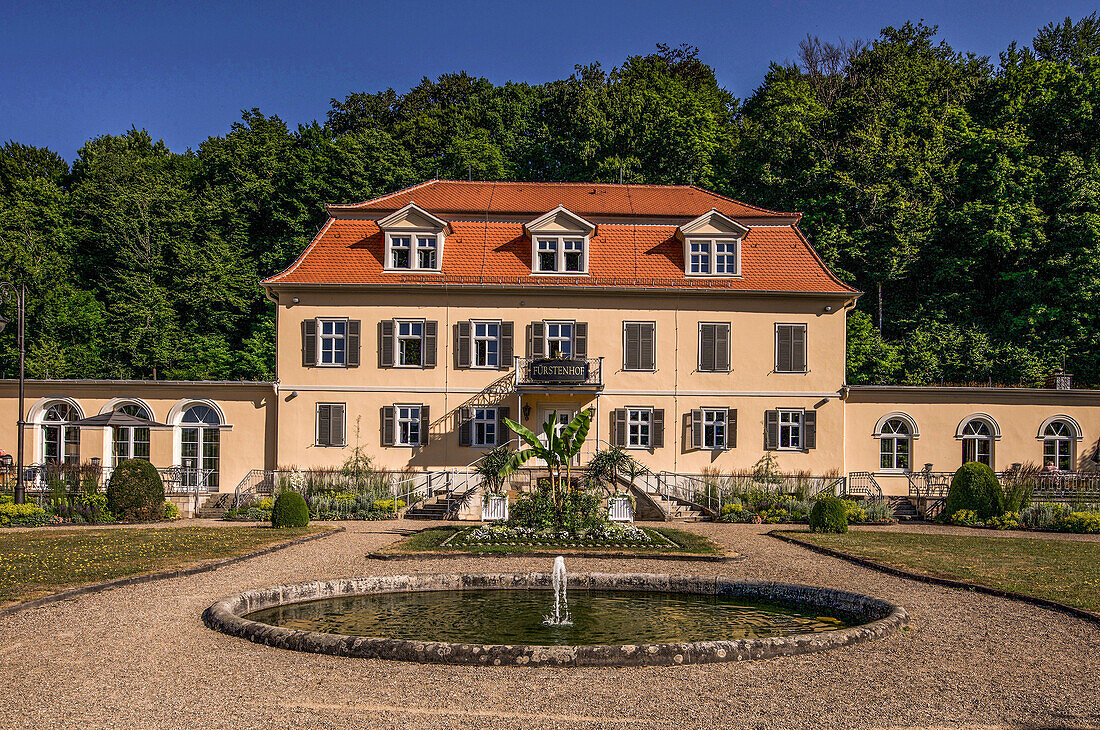 Schlossklinik Fürstenhof im Kurpark von Staatsbad Bad Brückenau, Rhön, Bayern, Deutschland