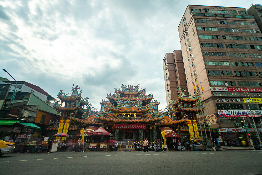 Blick auf den Ciyou-Tempel im Bezirk Songshan