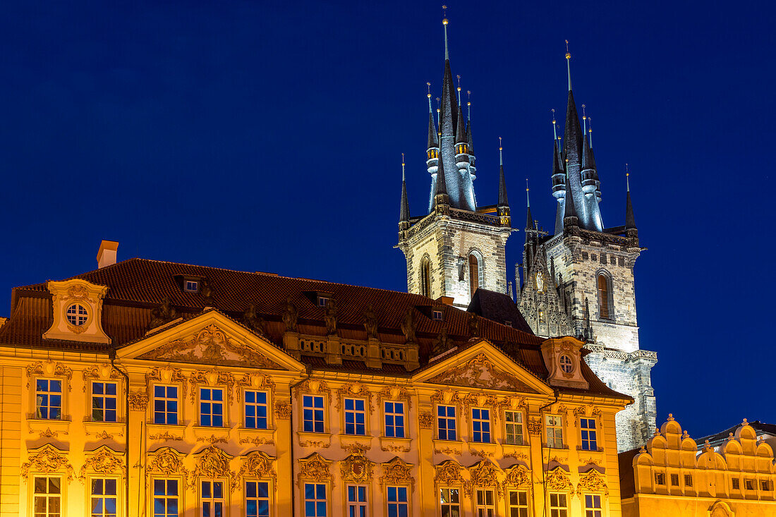 Illuminated Church of Our Lady before Tyn at dusk, UNESCO World Heritage Site, Prague, Czech Republic (Czechia), Europe