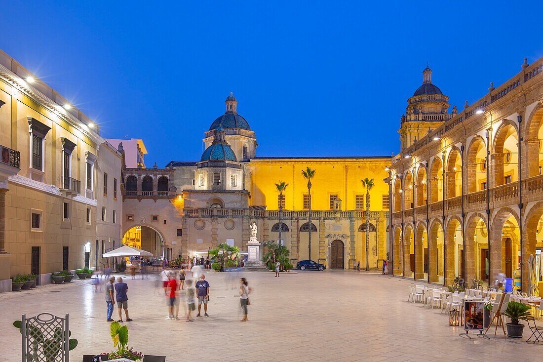 Piazza della Repubblica, Cathedral in background, Mazara del Vallo, Trapani, Sicily, Italy, Europe