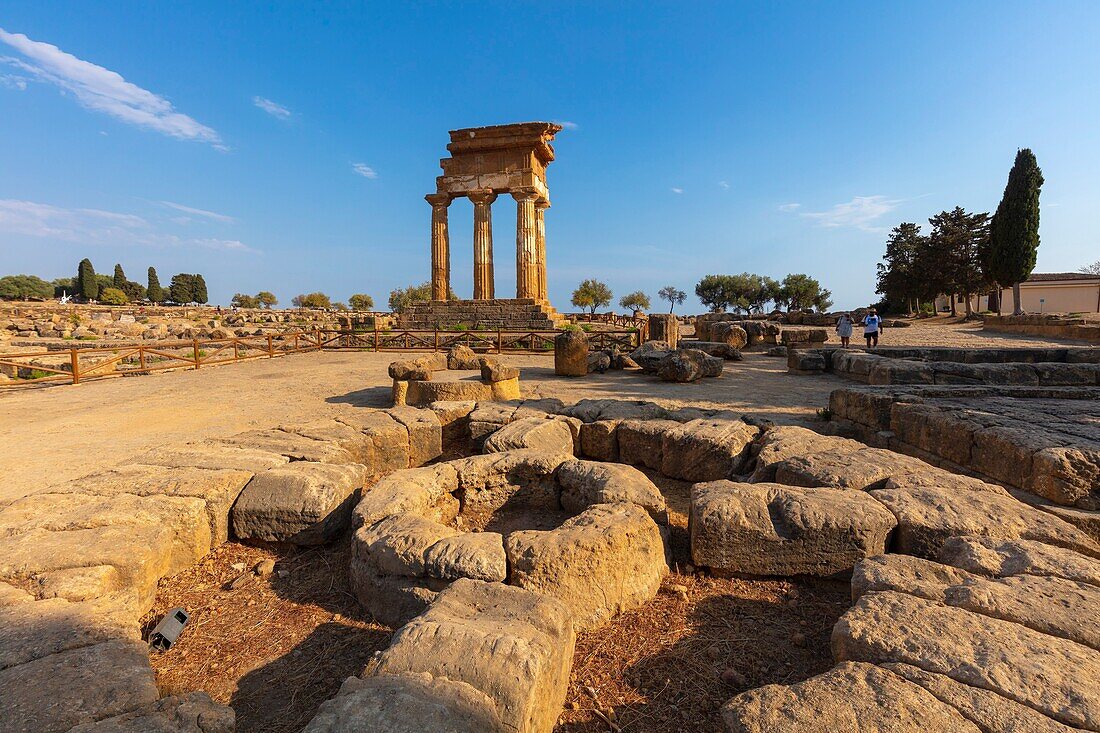 Tempel der Dioskuren, Tal der Tempel, UNESCO-Weltkulturerbe, Agrigento, Sizilien, Italien, Europa