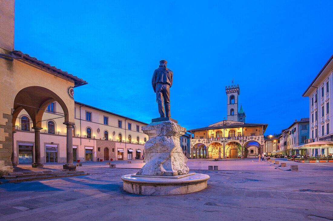 Palazzo d'Arnolfo, Piazza Cavour, San Giovanni Valdarno, Toskana, Italien, Europa