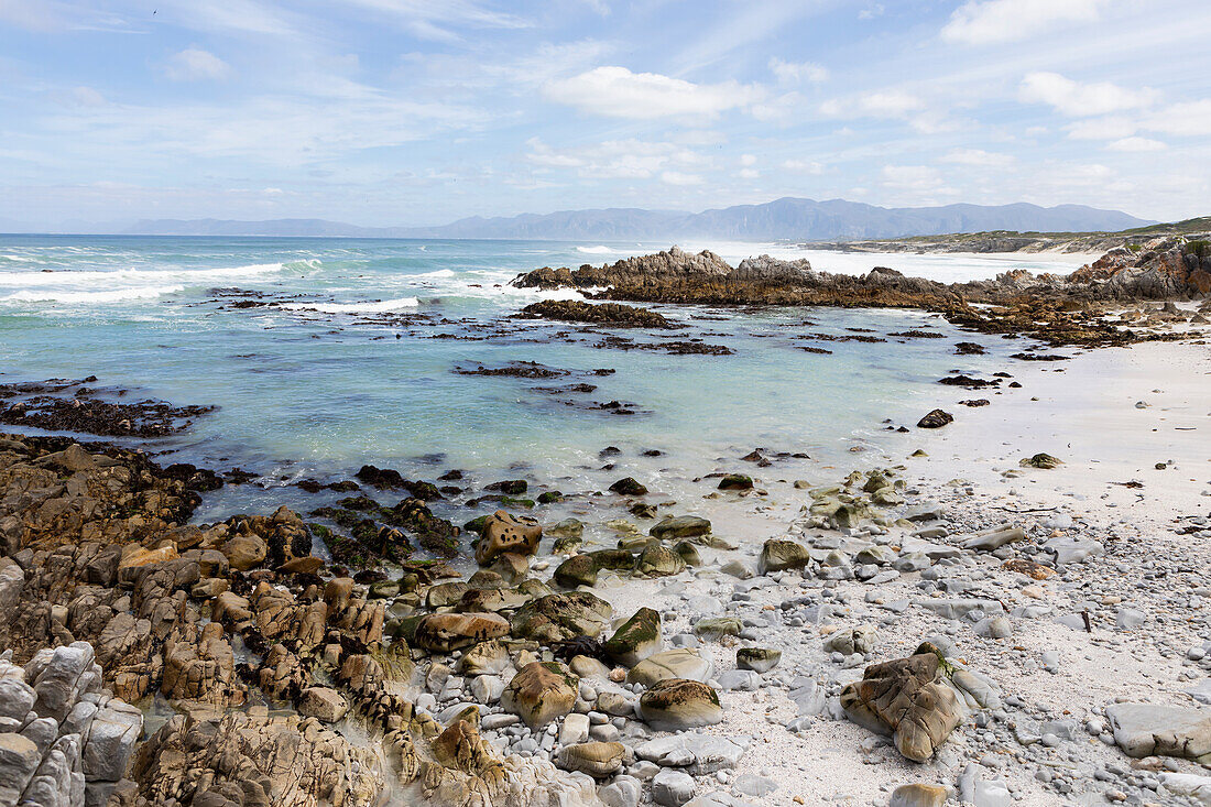 Südafrika, Western Cape, Ocean Beach im Naturschutzgebiet Walker Bay