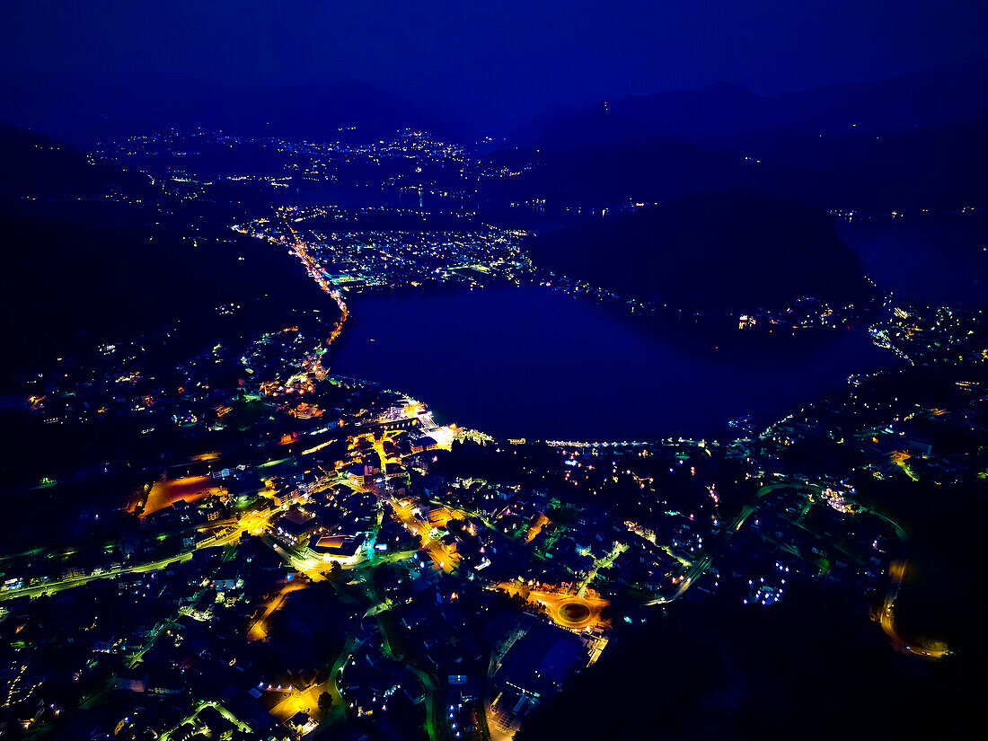 Luftaufnahme, Luganer See von oben bei Nacht, Tessin, Schweiz