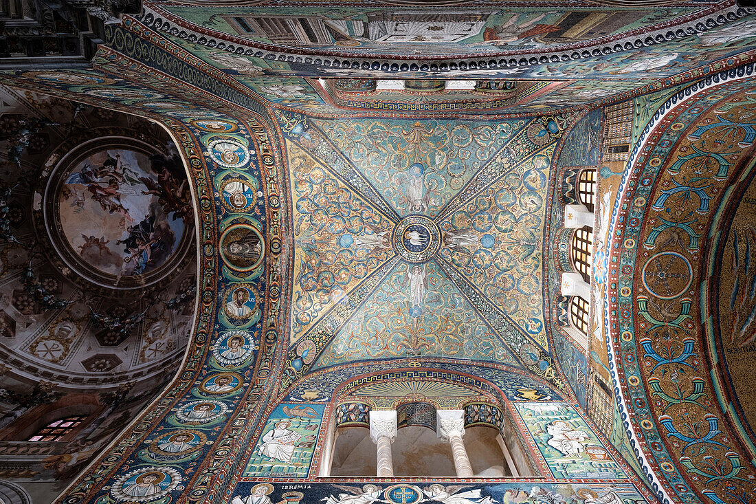 View of the domes and ceiling mosaics, Basilica San Vitale, Ravenna, Emilia Romagna, Italy
