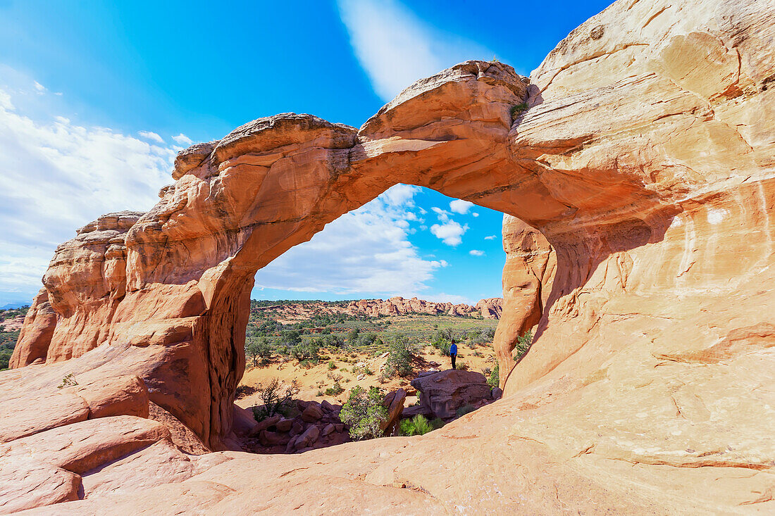 Broken Arch, Arches National Park, Moab, Utah, United States of America, North America