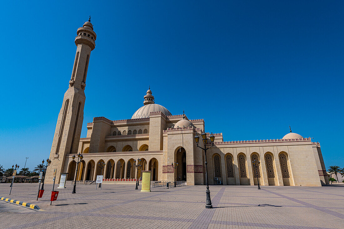 The Grand Mosque, Manama, Kingdom of Bahrain, Middle East