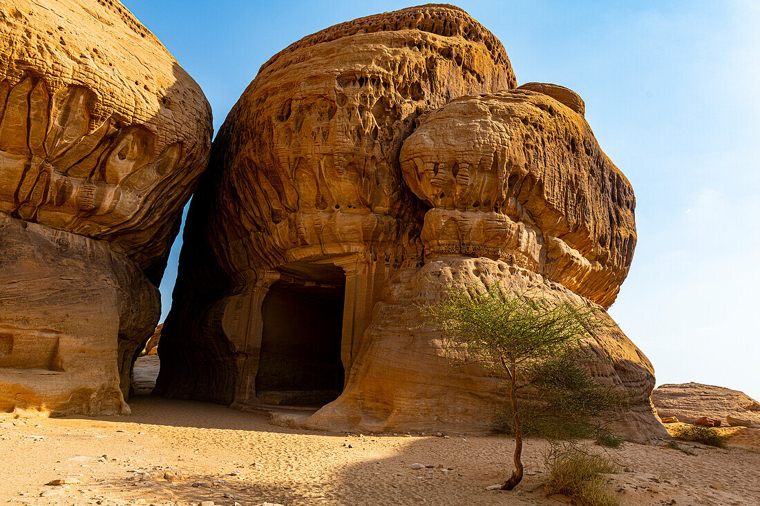 Felsengrab, Madain Saleh (Hegra) (Al Hijr), UNESCO-Weltkulturerbe, Al Ula, Königreich Saudi-Arabien, Naher Osten
