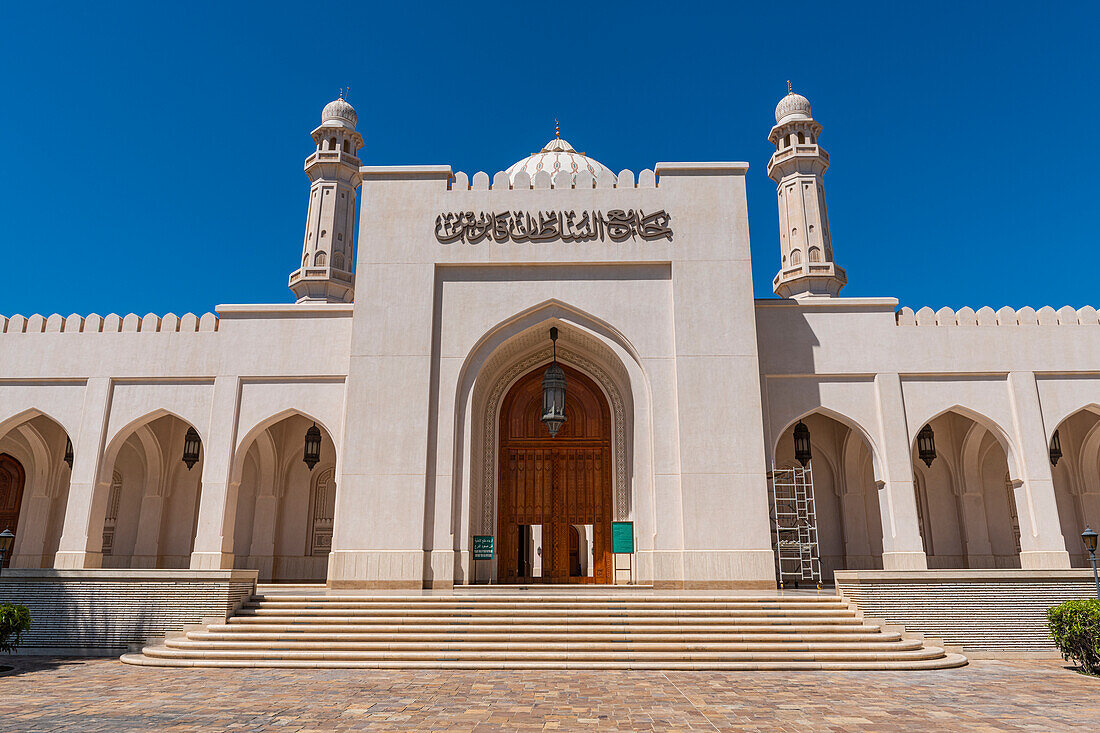 Sultan Qaboos Mosque, Salalah, Oman, Middle East