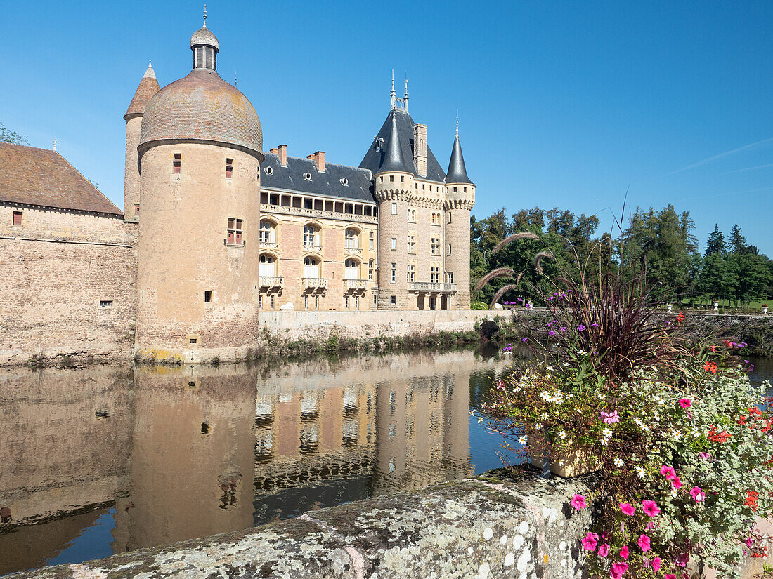 Chateau dating from between 14th and 19th centuries, of the town of La Clayette, Saone-et-Loire, in southern Burgundy, France, Europe