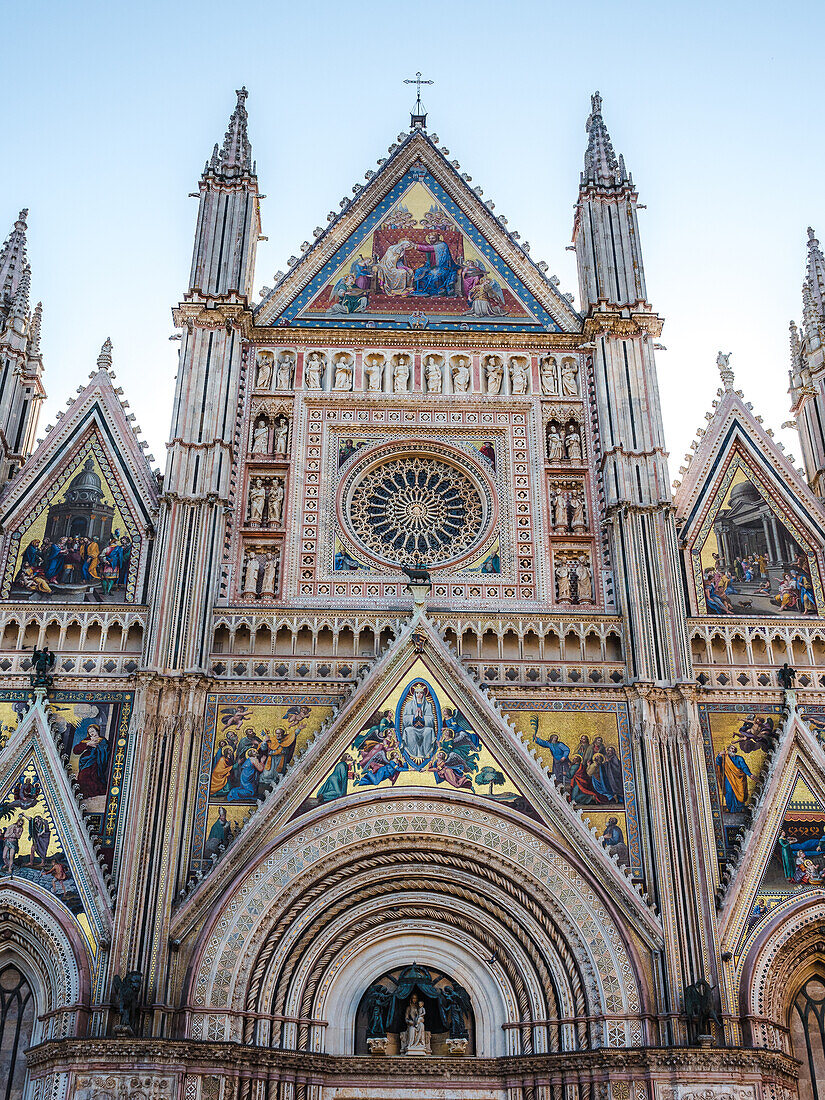 Detail of the Cathedral (Duomo), Orvieto, Umbria, Italy, Europe
