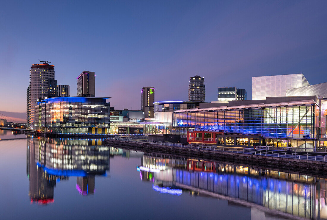 The Lowry Centre and MediaCityUK at night, Salford Quays, Salford, Manchester, England, United Kingdom, Europe