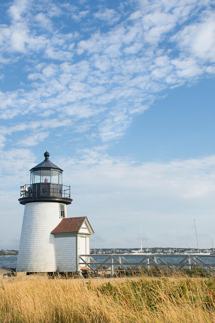 USA, Massachusetts, Cape Cod, Nantucket Island, Brant Point Leuchtturm am Hafen von Nantucket