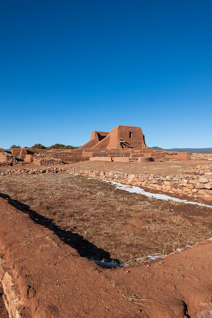 Ruine der Spanischen Missionskirche, Pecos National Historic Park, Pecos, NM, USA