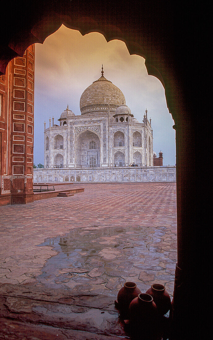 Indien, Uttar Pradesh, Agra, Taj Mahal bei Sonnenuntergang