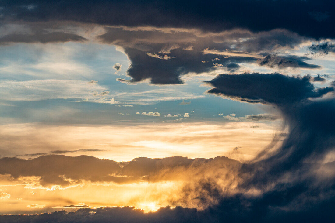 USA, Idaho, Bellevue, Dramatic sky at sunset near Sun Valley