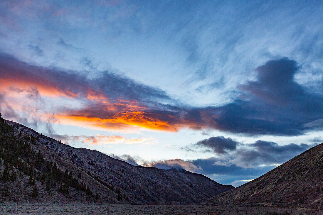 United States, Idaho, Bellevue, Sunset sky in mountain landscape