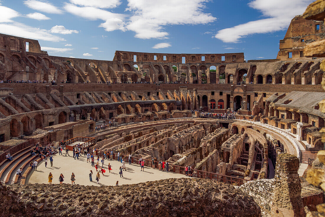 Kolosseum Amphitheater, Arena Panorama Innenraum, UNESCO-Weltkulturerbe, Rom, Latium, Italien, Europa